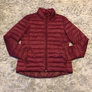Maroon, women’s Old Navy Puffer jacket